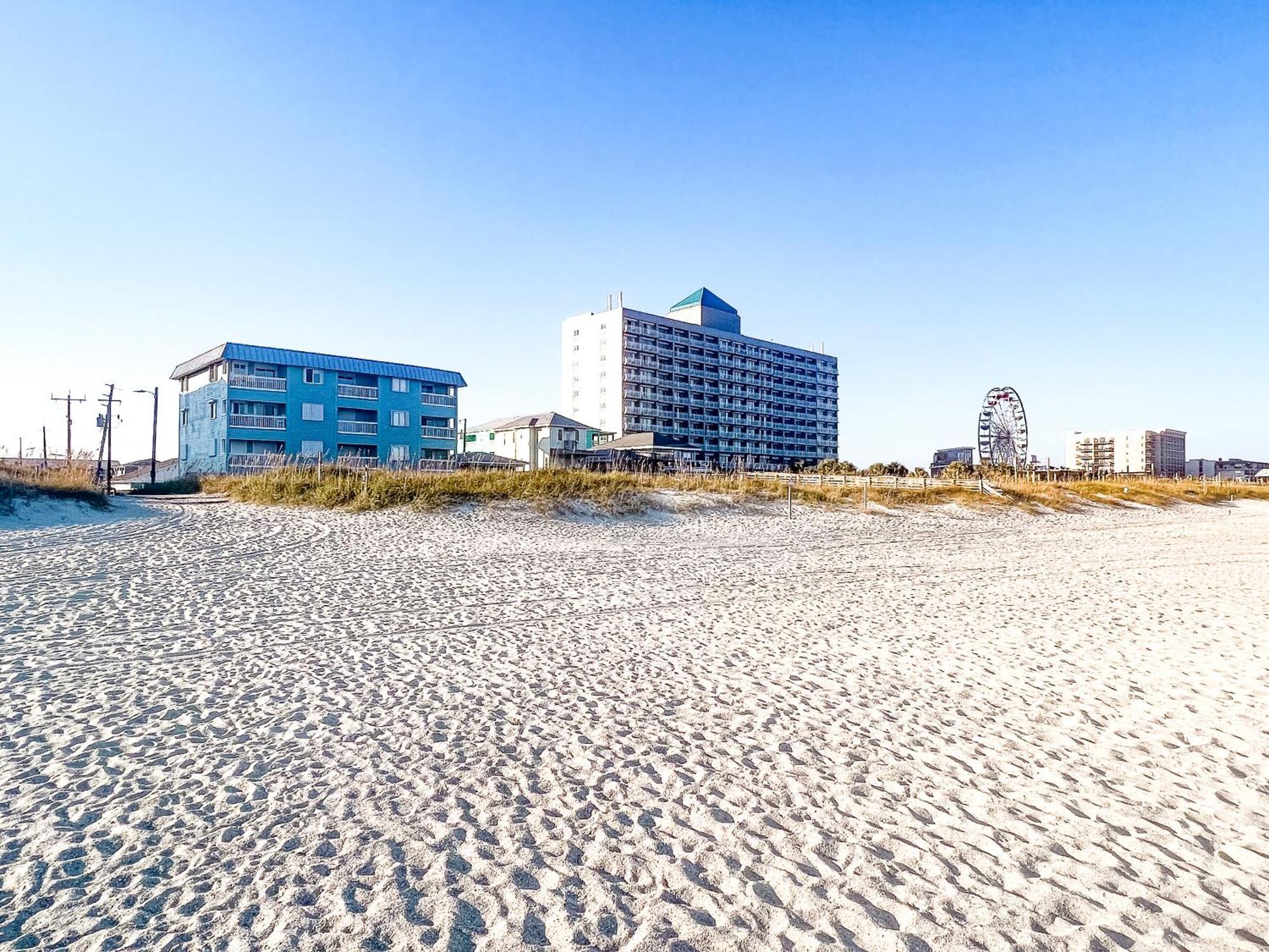 Cozy Beach Condo Sleeps 6 Pool Каролина-бич Экстерьер фото